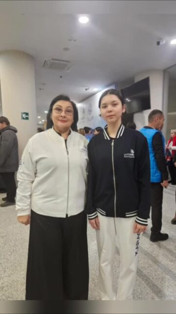 🏆 WORLD SKILLS KAZAKHSTAN 2025

📅 3 декабря в Астане торжественно открыт Республиканский чемпионат WorldSkills Kazakhstan 2025!

✨ Колледж технологии и сервиса представляет свою талантливую участницу —
👩‍🎓 Құрамыс Аружан, победительницу регионального чемпионата WorldSkills Karaganda 2025 по компетенции «Технология моды».

👗 Тренер и компатриот:
👩‍🏫 Жумина Гульнара Кабилдаевна — наставник, представляющий Карагандинскую область.

🏭 Площадка чемпионата:
WorldSkills по компетенции «Технология моды» проходит на базе Производственной Инновационной компании «ASTANA UTARIA».

🧵 Независимый эксперт площадки:
👩‍💼 Малюк Ирина — директор Абайской швейной фабрики.

🛠 Менеджер площадки Республиканского чемпионата:
👩‍💼 Сакенова Баян Ермековна.

💙 Администрация, коллектив, ИПР и студенты колледжа выражают искреннюю поддержку и веру в победу Аружан на Республиканском чемпионате WorldSkills Kazakhstan 2025!
🔥 Жарайсың, Аружан! Біз саған сенеміз!
#WorldSkillsKazakhstan2025 #технологиямоды #кктис #адалазамат #адаленбек
@umckrg @obb_qaragandy @rumcdo_official @uo_krg #okuagartuministriligi