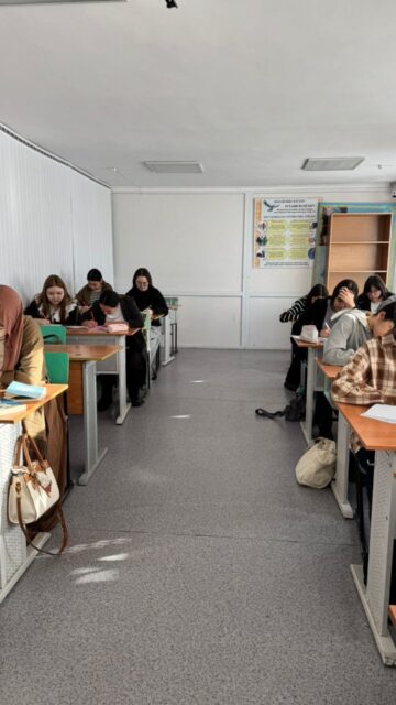 ✨🧮 Математикалық сауаттылық апталығы

Апта аясында студенттер «Менің математикалық сауаттылығым: өзгерістер мен жетістіктер» тақырыбында эссе жазды.
Бұл жұмыс олардың өз прогресін бағалауына, математиканың өмірдегі маңызын түсінуіне және жеке ой-толғаныстарын жеткізуіне мүмкіндік берді.

Барлық студенттерге белсенділігі мен шығармашылығы үшін алғыс айтамыз.

Жауапты: математика мұғалімі Мухамедрахимова Ж.М.

@umckrg @obb_qaragandy @rumcdo_official @oqu_agartu_ministrligi
#Олимпиада2025 #кктис #адаленбек #адалазамат
#МатематикалықСауаттылық #Эссе #СтуденттікДаму #MathSkills #Білім #КолледжӨмірі